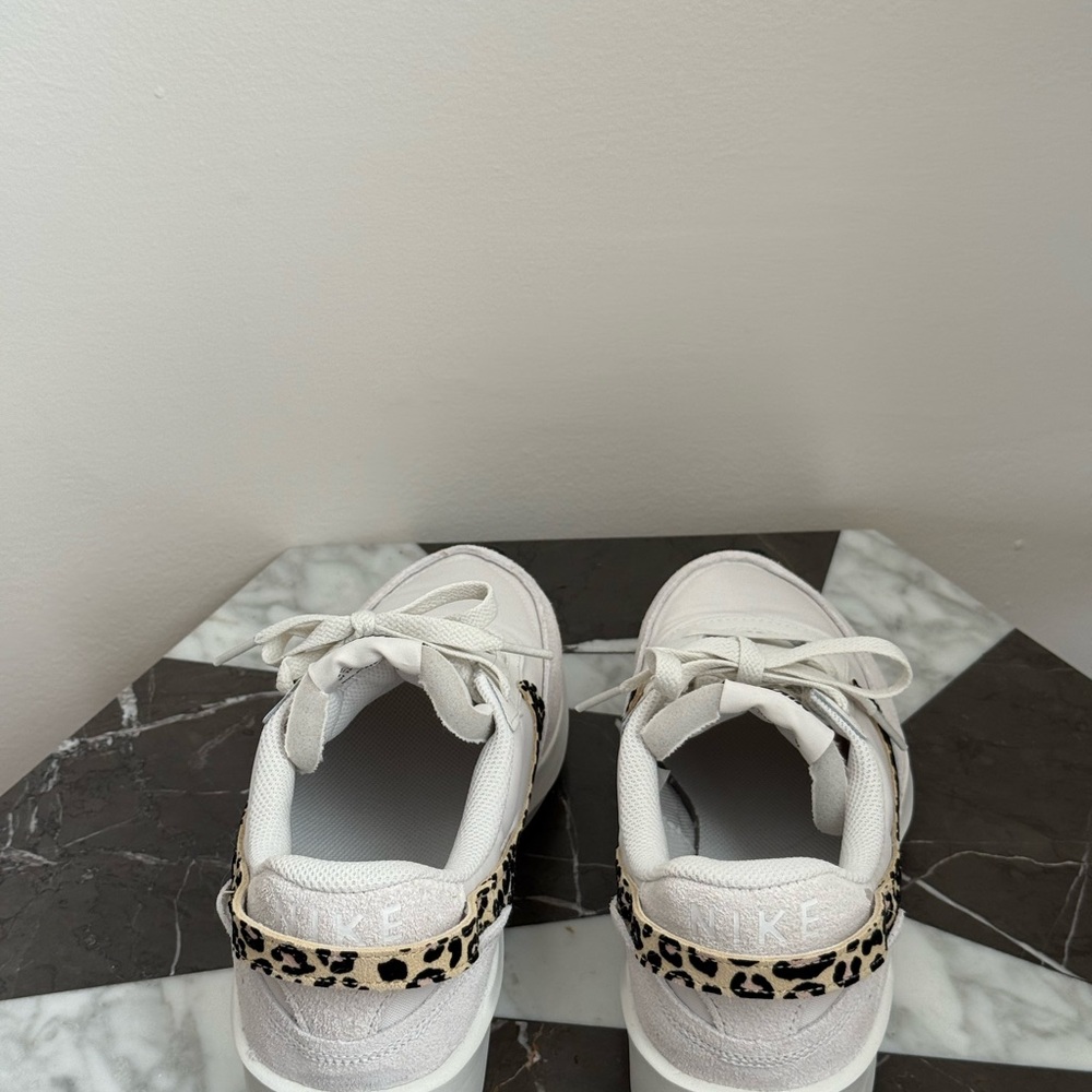 Nike White Athletic Sneakers with Leopard Print Trim Nike Women’s Debut - Picture 2 of 4